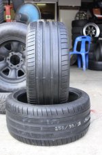 ยาง DUNLOP 255-35-18 ปี10 1.jpg