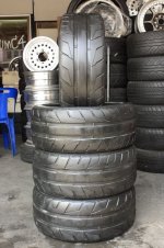 ยาง NITTO NT05 235-40-17 ปี 10.jpg