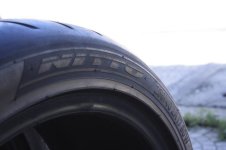 ยาง NITTO NT05 235-40-17 ปี 10 2.jpg