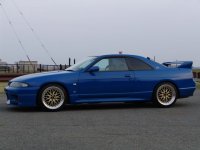 R33_v-spec_LM.jpg